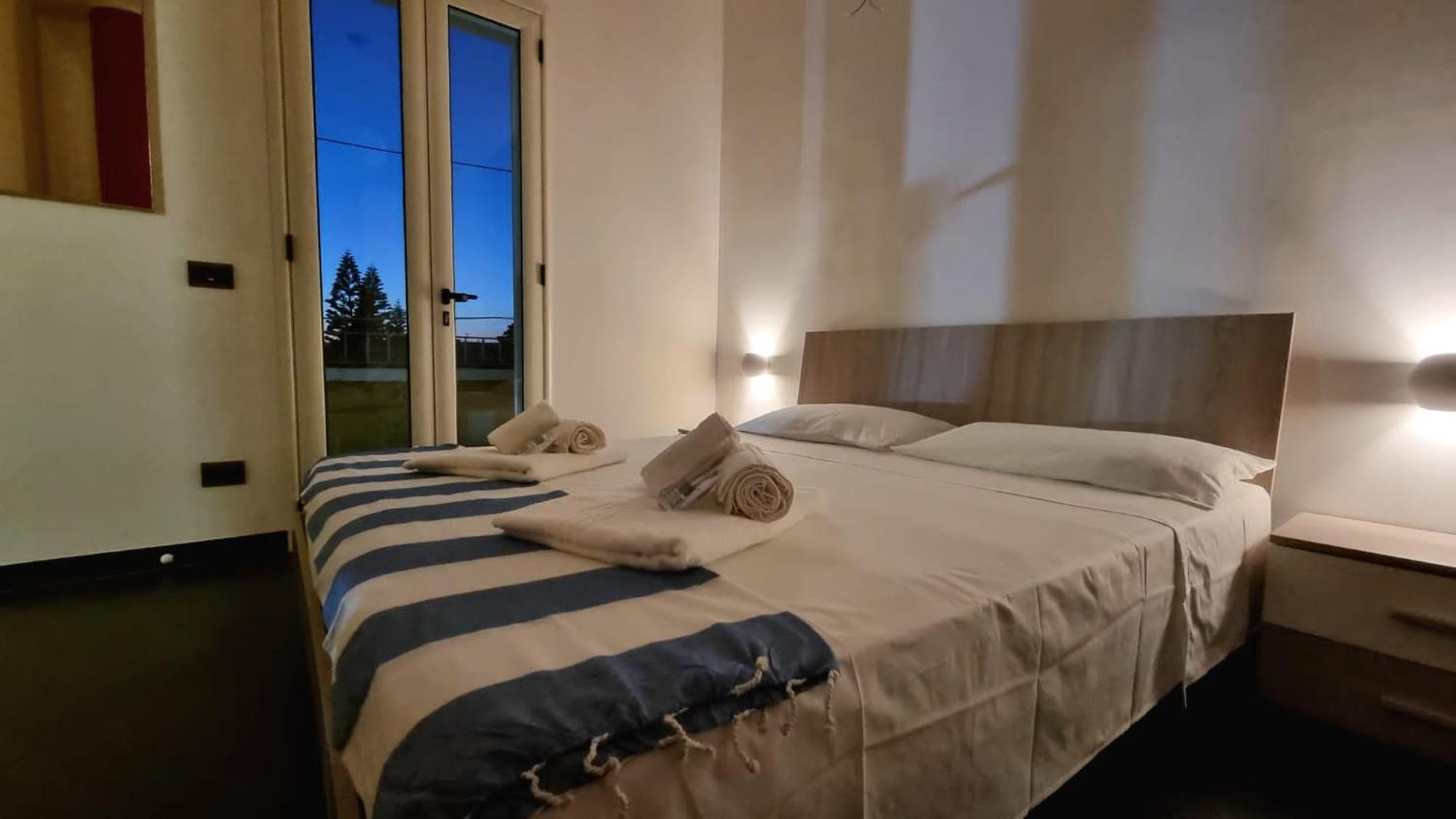 La Suite Di Poseidone Torre Specchia Ruggeri Exteriör bild